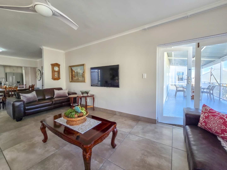 4 Bedroom Property for Sale in Jongensfontein Western Cape